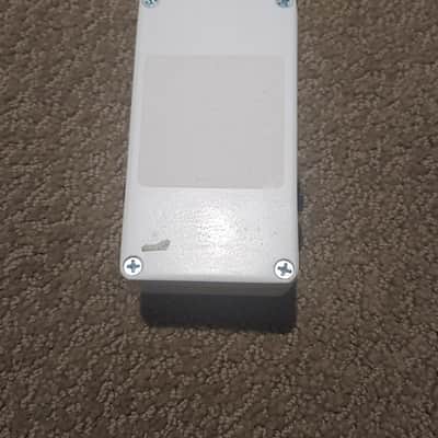 JHS 3 Series Fuzz 2020 - Present - White image 5