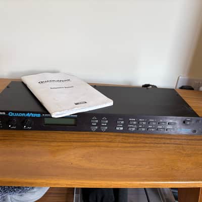 Alesis QuadraVerb 20k Bandwidth Simultaneous Digital Effects Processor 1990s - Black image 2