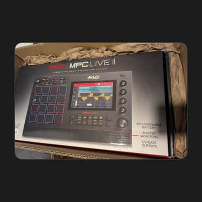 Akai MPC Live II Standalone Sampler / Sequencer 2020 - Present Black image 7