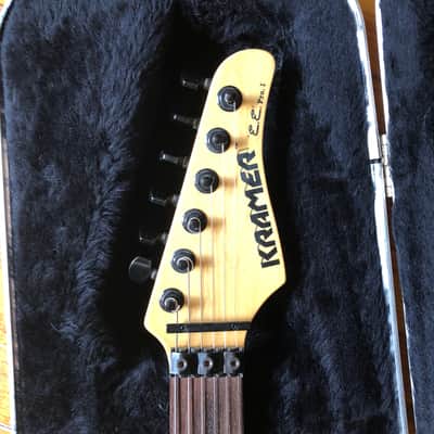 Kramer  EE Pro 1 Elliot Easton  1987-1989 Black/Red image 3