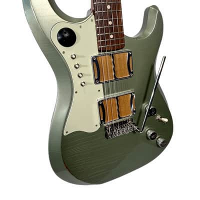 Fiam Mirari 2022 Aged Pinecrest Green over Gold ‘by past Ronin luthier Izzy Lugo’ OG Redwood body NEW (Authorized Dealer) image 3