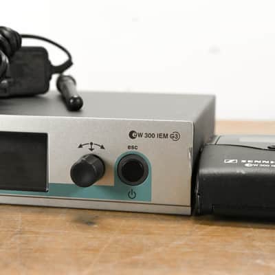 Sennheiser ew 300 IEM G3 Wireless In-Ear Monitoring System - 516-558 MHz CG0118U image 2