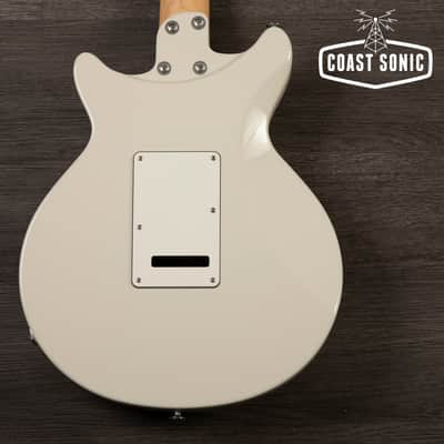 Kz Guitar Works KGW Bolt-On 22 2H6 "Vintage White" image 4