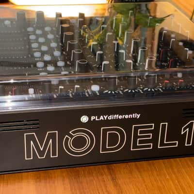 Allen & Heath Play Differently Model 1 6-Channel Analog Mixer 2016 - Present - Black image 6