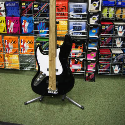 Johnson left handed fretless bass guitar in black image 8