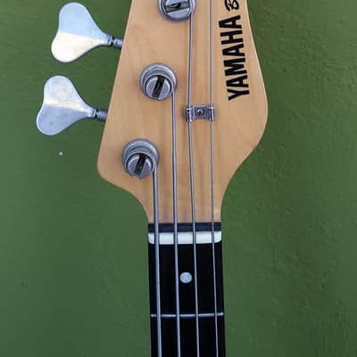 Rare vintage Yamaha BB200 bass guitar in white finish image 2