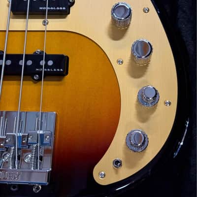 Fender American Ultra II Precision Bass with Maple Fretboard 2024 - Present - Ultraburst image 5