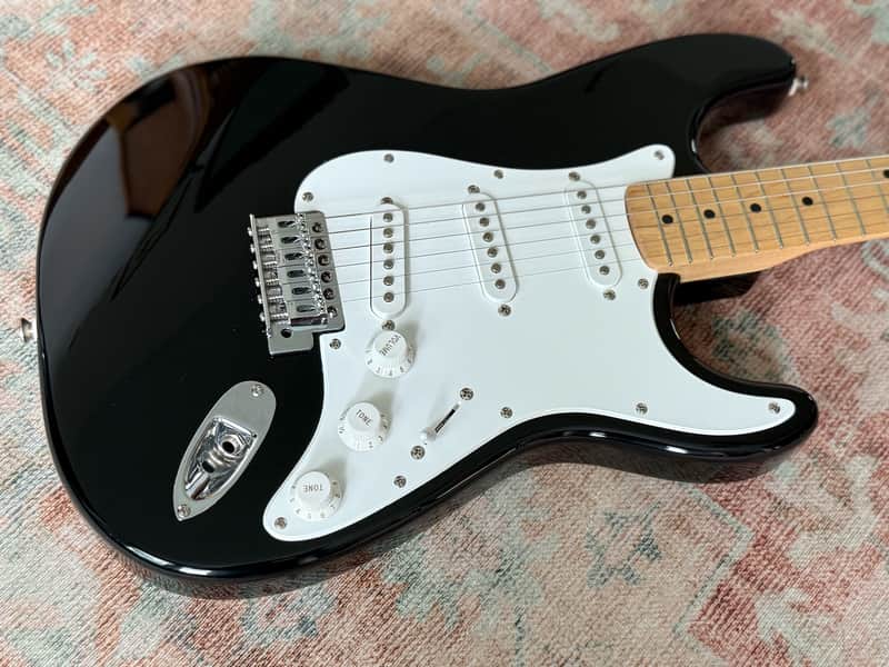 Fender Stratocaster 1995 Squier Series Maple Neck Made in Mexico MIM Black Gig Bag image 1