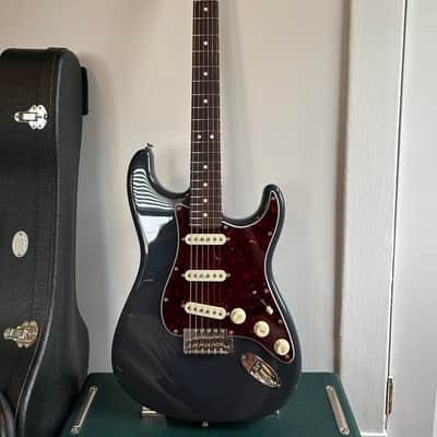Fender American Professional Classic Stratocaster 2025 - Present - Faded Black image 1