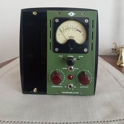 Acme Opticom XLA-500 2010s - Green image 1