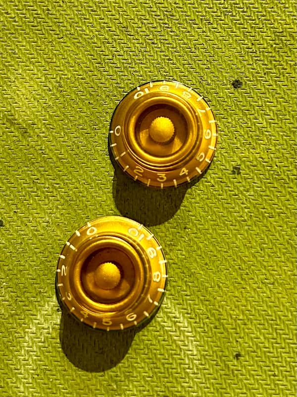 Gibson Bonnet Top Hat Knobs late 1950s - Gold - Set of 2