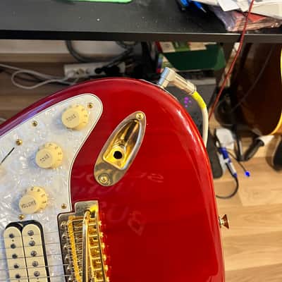 Fender Tash Sultana Signature 2022 - Transparent Cherry image 5