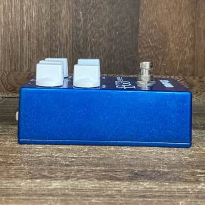 Wampler Ego Compressor V1 (Large Logo) 2010s - Blue image 5