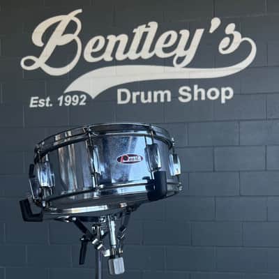 Vintage 60's Pearl 5.5x14" Chrome 8 Lug Snare Drum image 1