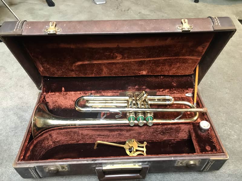 All Original Olds Ambassador Trumpet Fullerton CA - Gold Laquer image 1