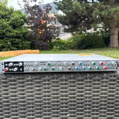 Solid State Logic XLogic E Series Signature Channel Strip 2006 - 2012 - Silver image 1
