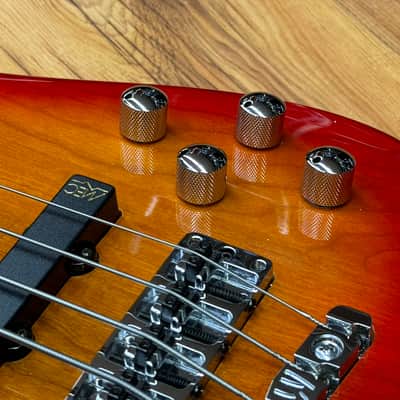 Warwick Pro Series Streamer LX 4 Cherry Sunburst image 8