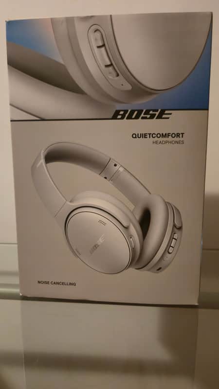 Bose Bose QuietComfort  Wireless Noise Cancelling Over-Ear Headphones in Original Package image 1