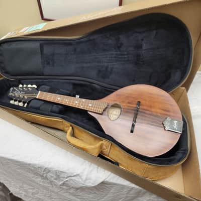 Kentucky model KM-226 A-Style Mandolin, with deluxe gig bag image 1