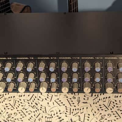 Samson PL1602  16 Channel Mixer image 3