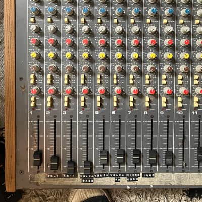 read description: rare Allen & Heath SR Series 416, multitrack, 4 Groups, vintage analog console, late 1980s, Wooden Panels, EQ, Effect Sends Buses image 16