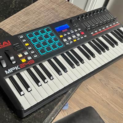 Akai MPK249 2014 - Present - Black image 1