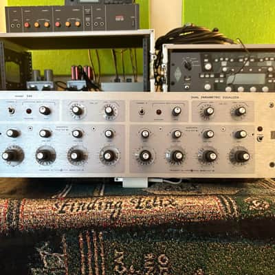 Urei 546 Two-Channel Parametric EQ image 1