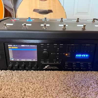 Fractal Audio Axe-FX III Mark II with Controller 2020 - Present - Black image 4