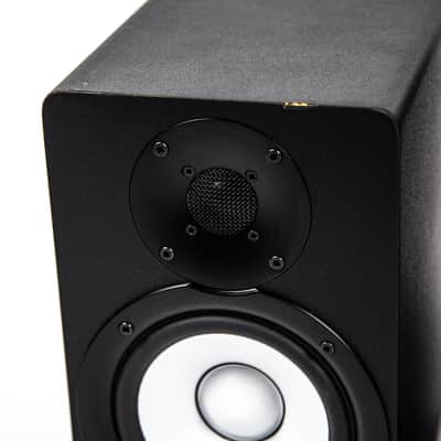 Yamaha Powered Monitor Speaker HS50M Owned by Sergio Vega image 4