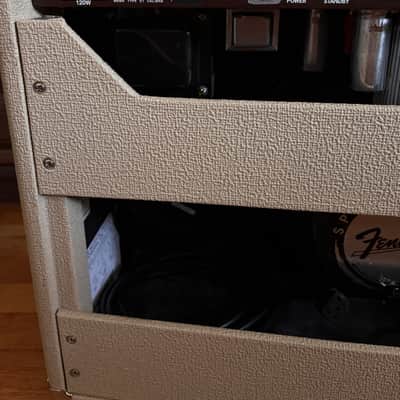 Fender Super-Sonic 22 2-Channel 22-Watt 1x12" Guitar Combo 2010 - Present - Blonde image 8