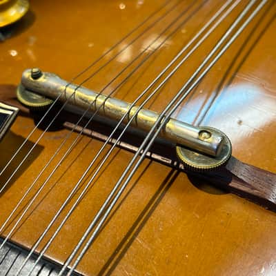 1959 Gibson EM-200 Florentine Electric Mandolin sunburst image 12