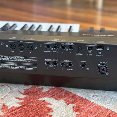 YAMAHA S90 XS 88-Key Synthesizer Stage Piano image 7
