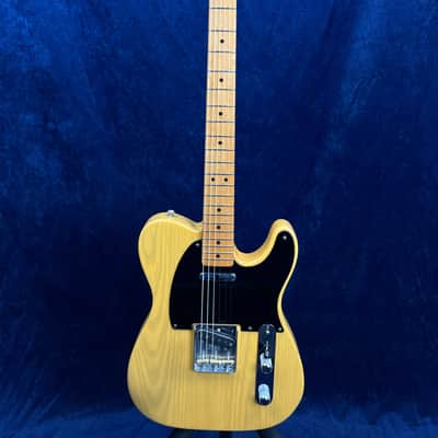 Fender '52 Reissue Telecaster 1994 in Butterscotch Blonde Black Guard in Case image 3