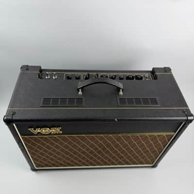 Vox AC15C1 Custom 2-Channel 15-Watt 1x12" Guitar Combo 2010 - Present - Black image 4