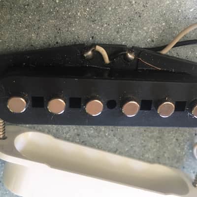Korean Stratocaster Single Coil Pickup White Cover image 2