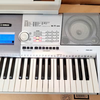 Yamaha PSR 293 61 Key Electronic Keyboard Portable Piano MIDI Touch Sensitive 6 track Sequencer image 6