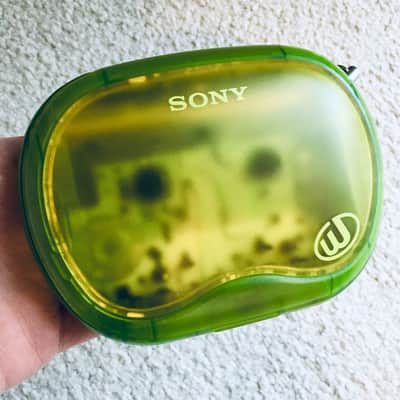 Sony WM-EQ2 [COLLECTIBLE] Walkman Cassette Player, Super Rare Green, NEAR MINT Working Shape !! image 11