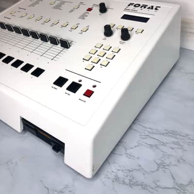 E-MU Systems SP-1200 FORAT Drum Machine & Sampler image 4