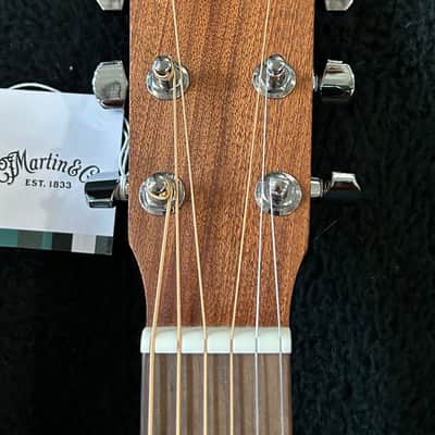 Martin  000C-10E Special Cutaway AC/EL -Satin Sapele 4lbs. 7.4oz #2865071 w/Gigbag image 7