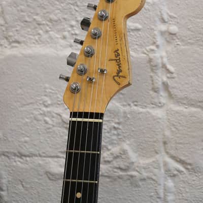 Fender Custom Shop Rory Gallagher Tribute Stratocaster 2004 - Present - 3-Color Sunburst image 9