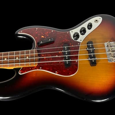 2007 Fender Jazz 4-String Bass American AVRI '62 Reissue ~ 3-Tone Sunburst image 2