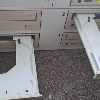 cd duplicator TASCAM CD-D1x4 CD Duplicator not tested. image 3