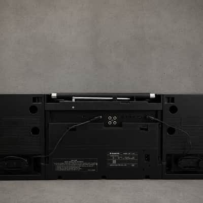Vintage Sanyo C-35 Boombox Fully Working Cassette Player AM/FM Radio 1980s Retro Stereo Ghettoblaster Japan image 4