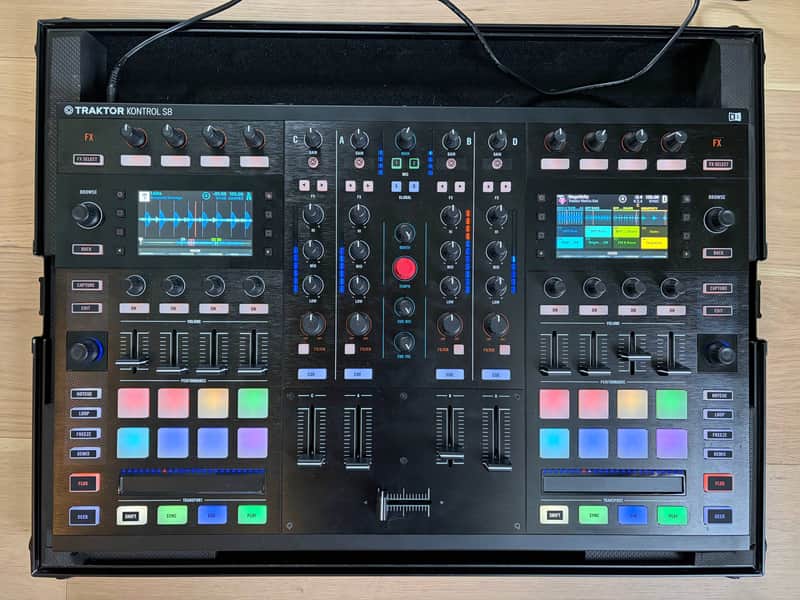 Native Instruments Traktor Kontrol S8 | Reverb