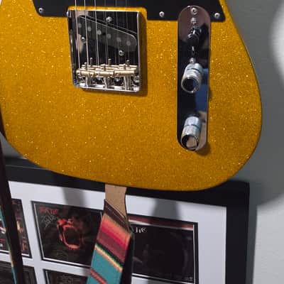 Fender Classic Player Baja Telecaster - Custom Shop FSR in Vegas Gold Sparkle! image 3