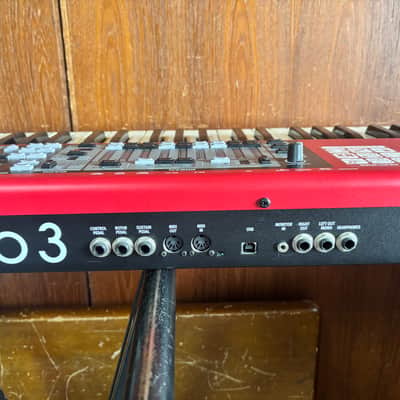 Nord Electro 3 SIXTY ONE 61-key Keyboard with Piano and Organ Sounds w/ gig bag image 11