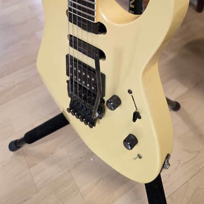 ESP The Mirage Custom Shop HSS Jackson Soloist Lawsuit Headstock USA Seymour Duncan Pickups Synclear Sinclair Floyd Rose FR Super Strat MIJ MJ Japan Vintage 80s Guitar image 19