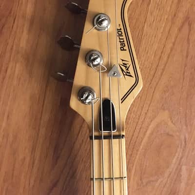 Peavey Patriot Bass in Natural with original case 1985 image 9