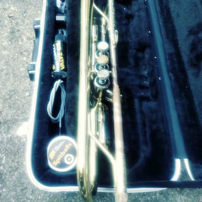 Anthem TP-713-307 Student Trumpet Gold Lacquer with Yamaha 11B4 Mouthpiece image 2