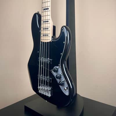 Fender Squier Affinity Series Active Jazz Bass V - 5-String - Active Preamp & Noiseless Pickups image 2